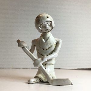 VTG Signed Dino Bencini Italy Hand Rolled Clay Hockey Player Figurine